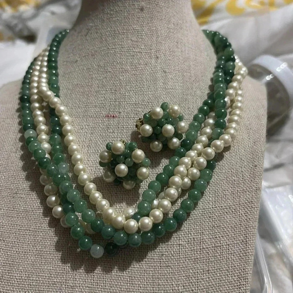 ‎Necklace - Picture 1 of 3